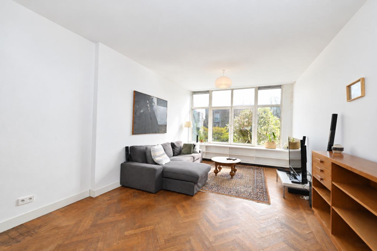 84 m² apartment with 2 bedrooms - Image 2