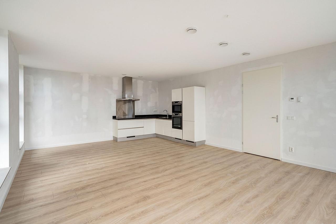 99 m² apartment with 2 bedrooms - Image 3