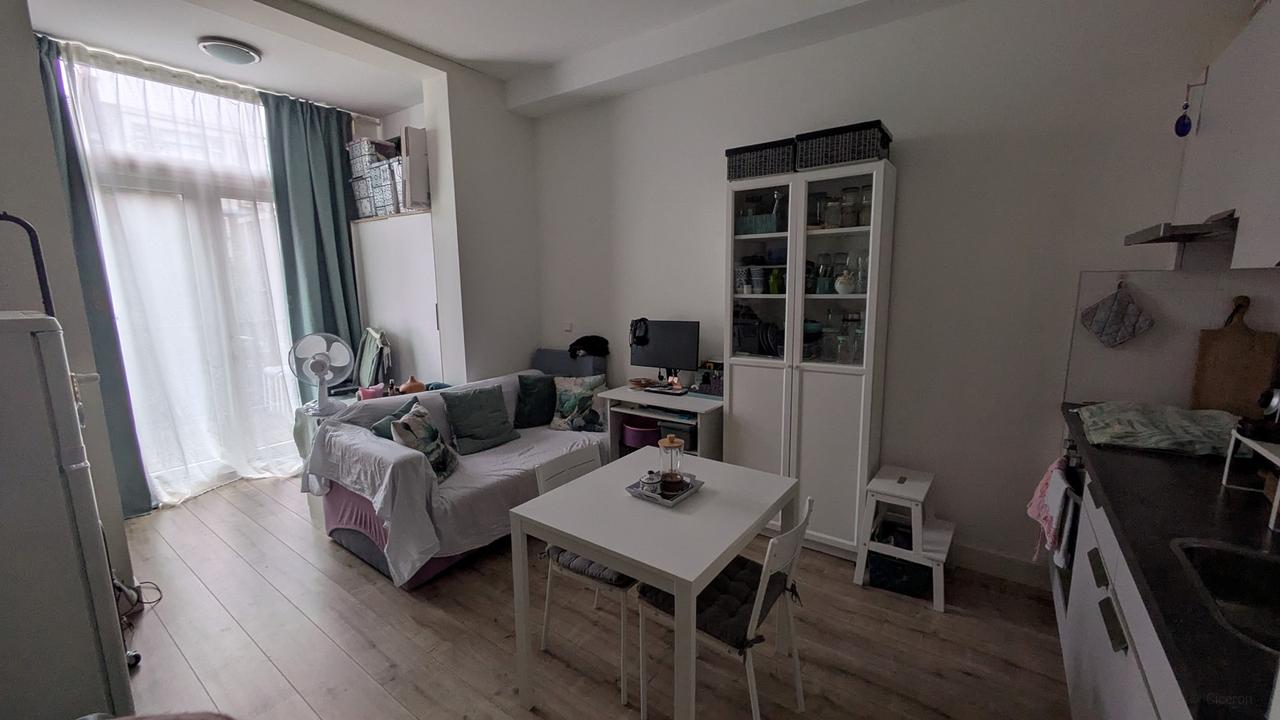 Studio with balcony in Frans Hals neighbourhood - Image 2