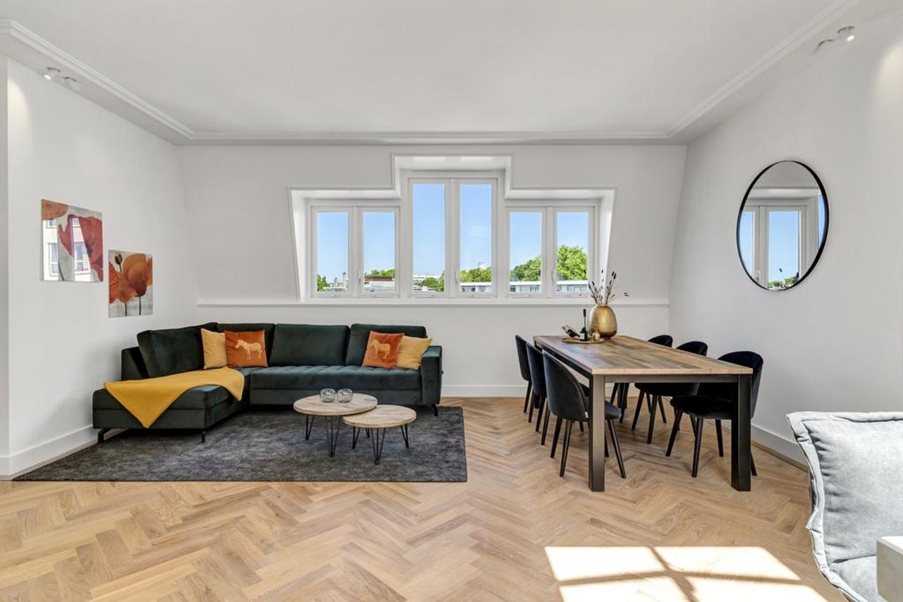 Furnished 3-Room Apartment with Terrace - Image 18
