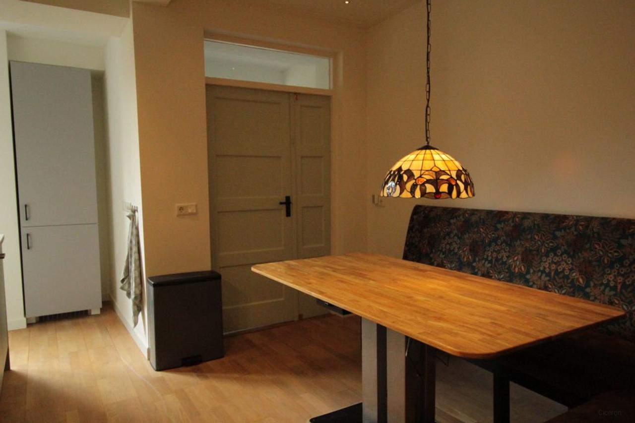 Gemeubileerde benedenwoning met tuin - Afbeelding 7