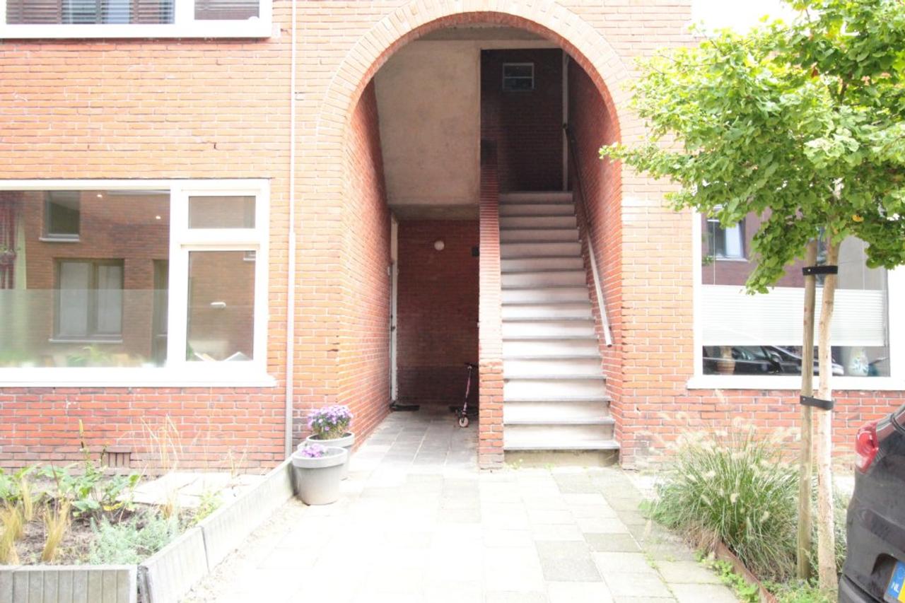 Gemeubileerde benedenwoning met tuin - Afbeelding 20