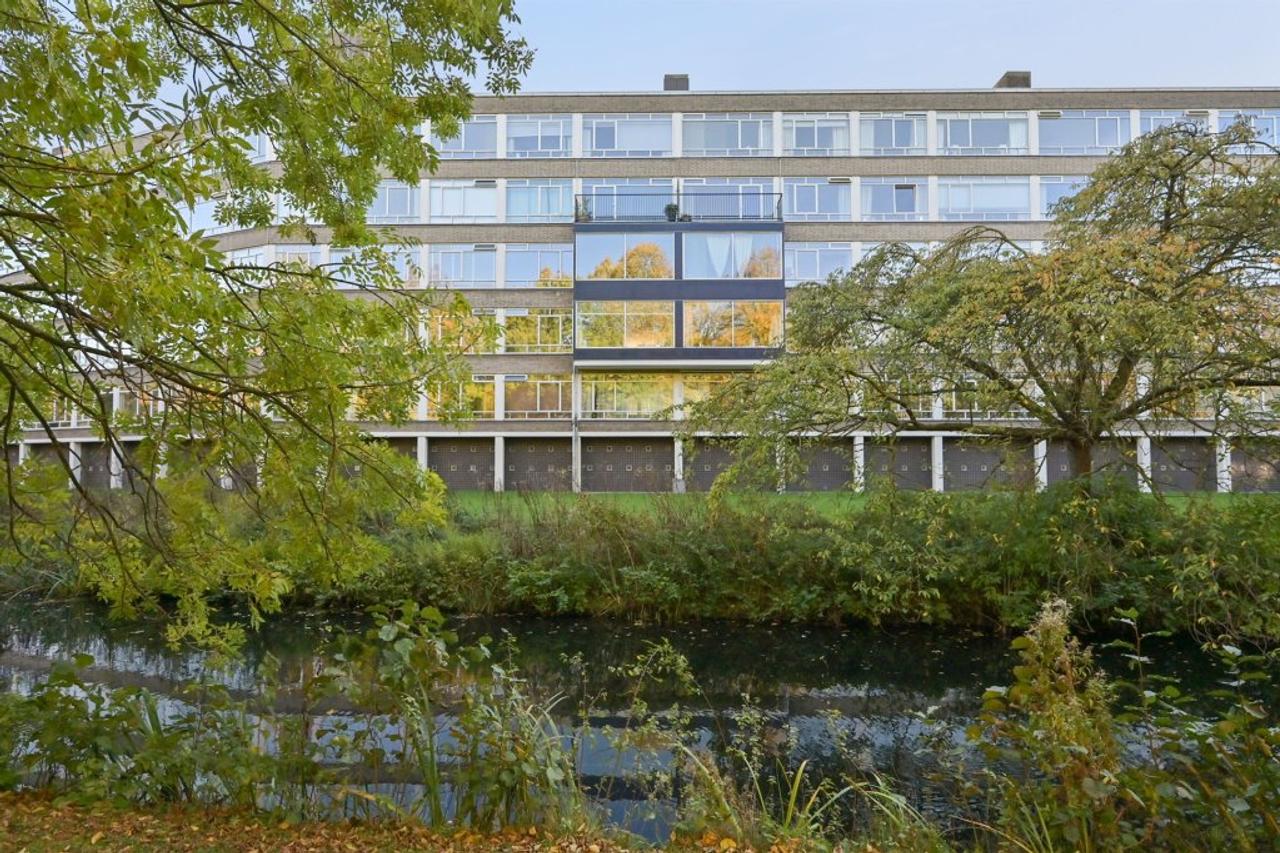 Available now: Furnished 2-bedroom apartment - Image 2
