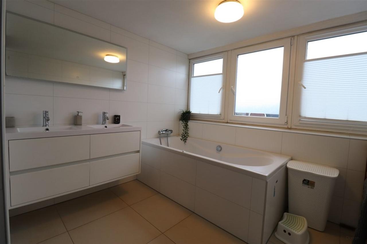 Gemeubileerde 2-slaapkamermaisonnette Elsrijk - Afbeelding 20