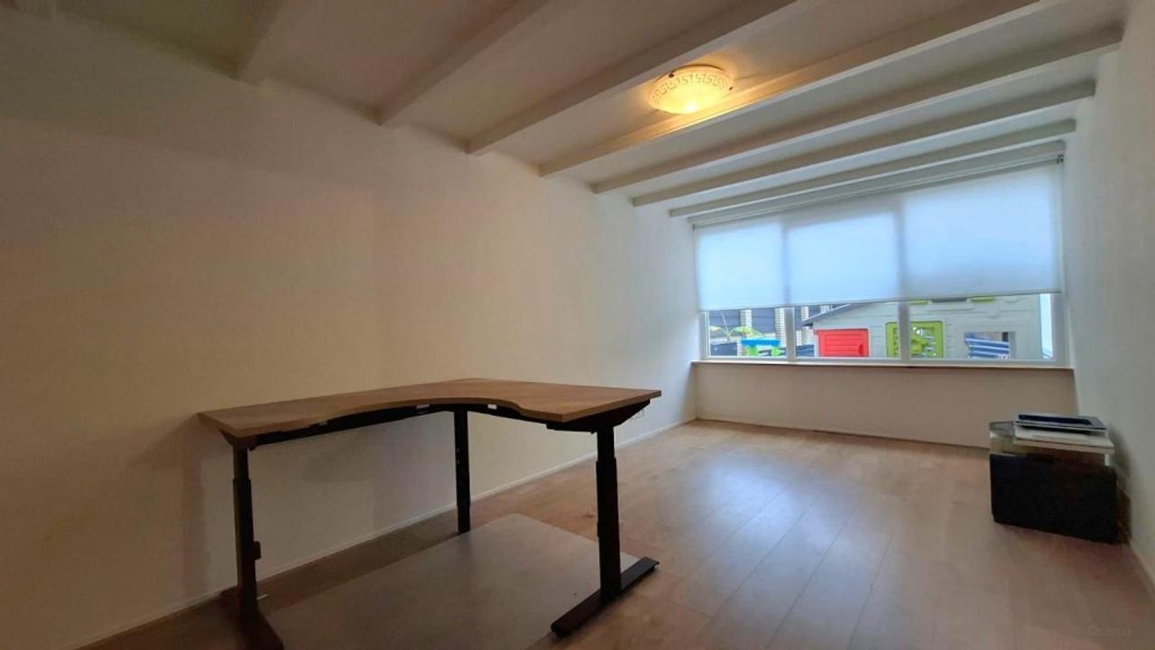 163 m² hoekwoning met zwembad in Sliedrecht - Afbeelding 16