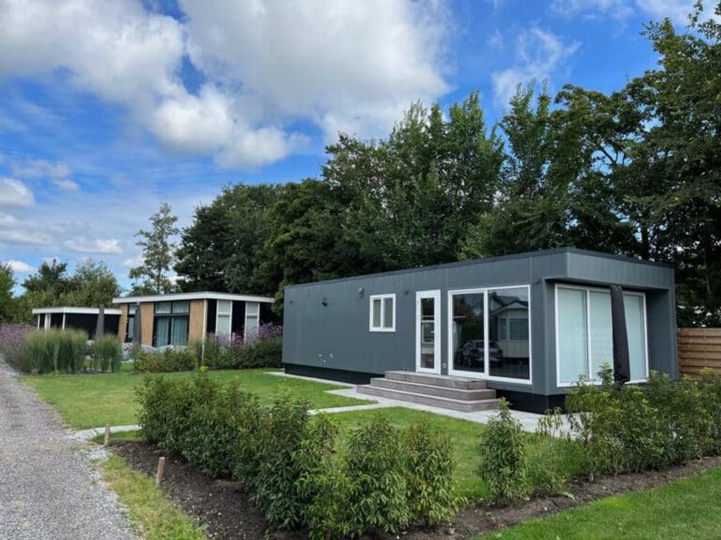 Nieuw chalet met zwembad bij Grou - Afbeelding 2