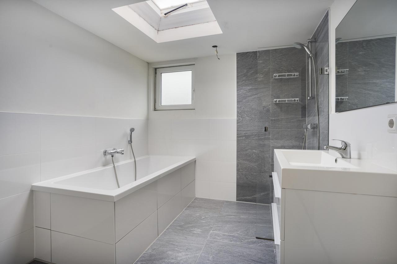 Private garden with 87 m² of living space in Zaandam - Image 3