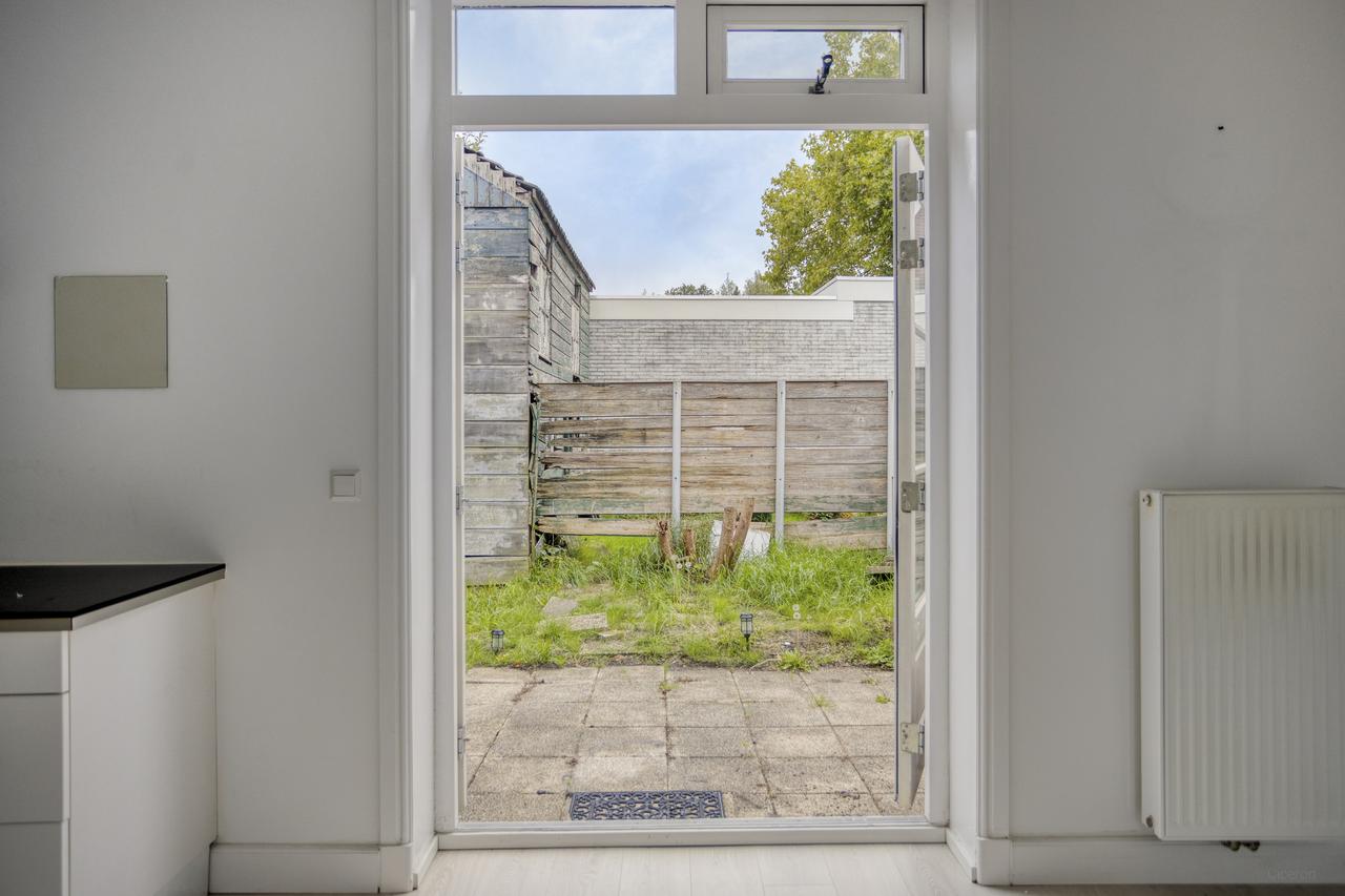 Private garden with 87 m² of living space in Zaandam - Image 9