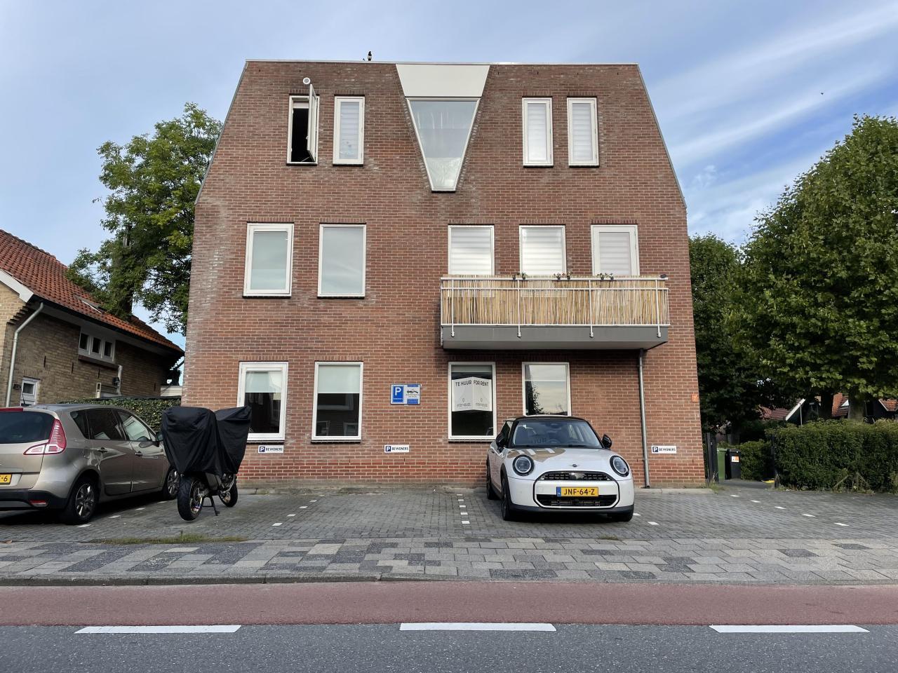 Gerenoveerd 3-kamerappartement met tuin - Afbeelding 2