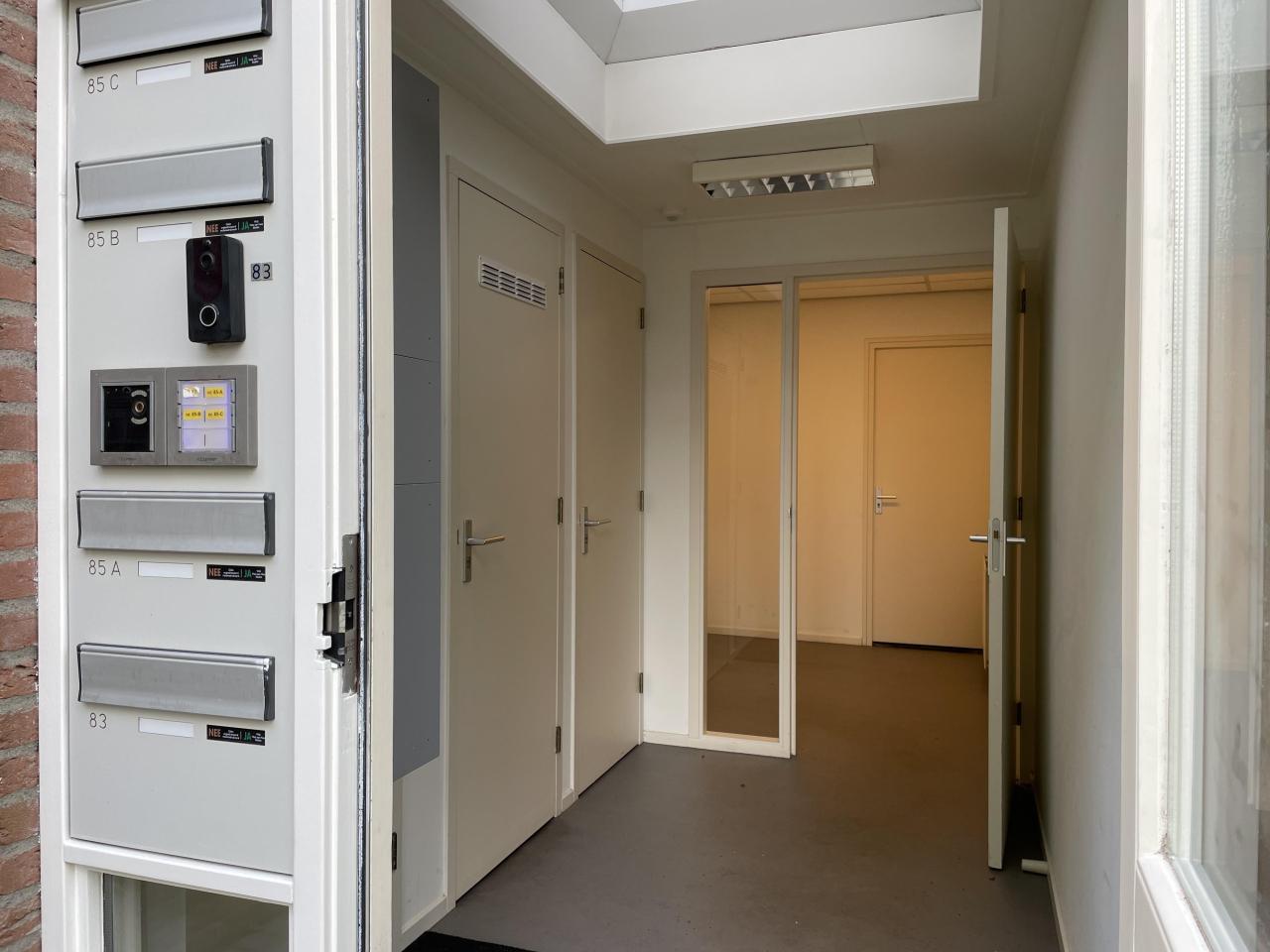 Gerenoveerd 3-kamerappartement met tuin - Afbeelding 4