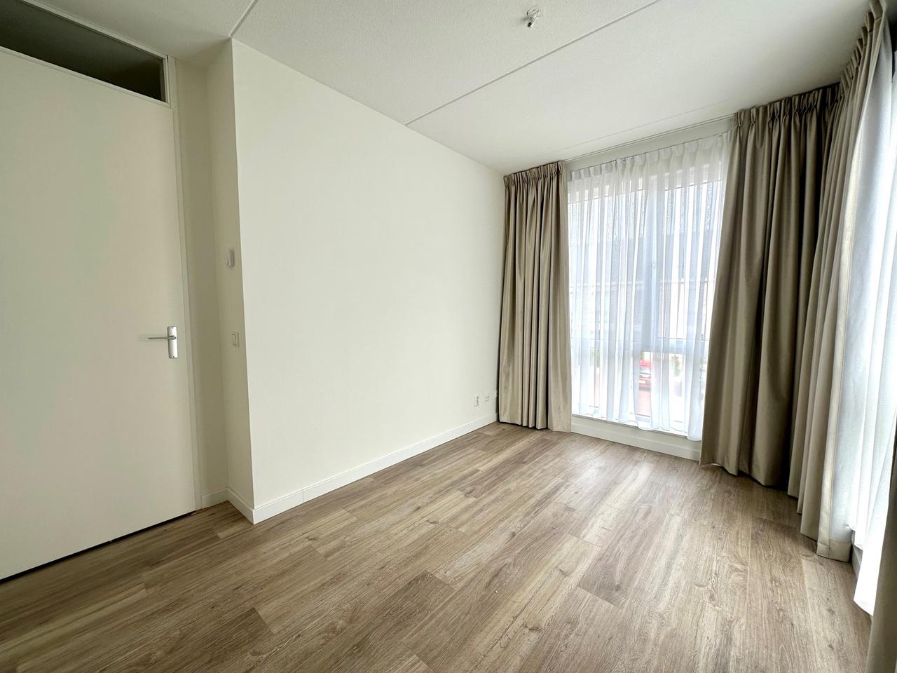 Family Home with Garden in Leyenburg - Image 15
