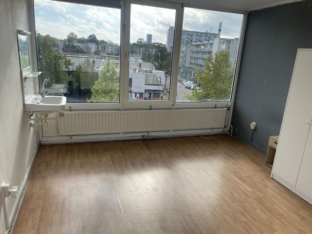 Kamer van 23 m² met groot dakterras - Afbeelding 1