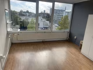 Kamer van 23 m² met groot dakterras