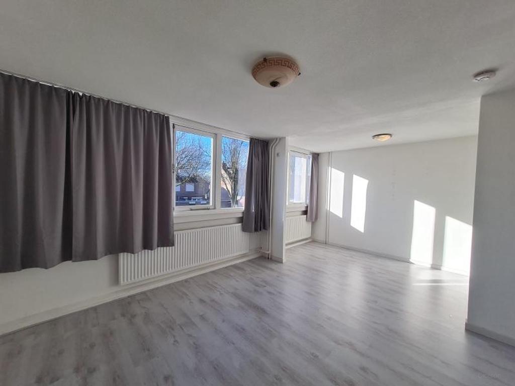 Gemeubileerde studio op de begane grond - Afbeelding 2