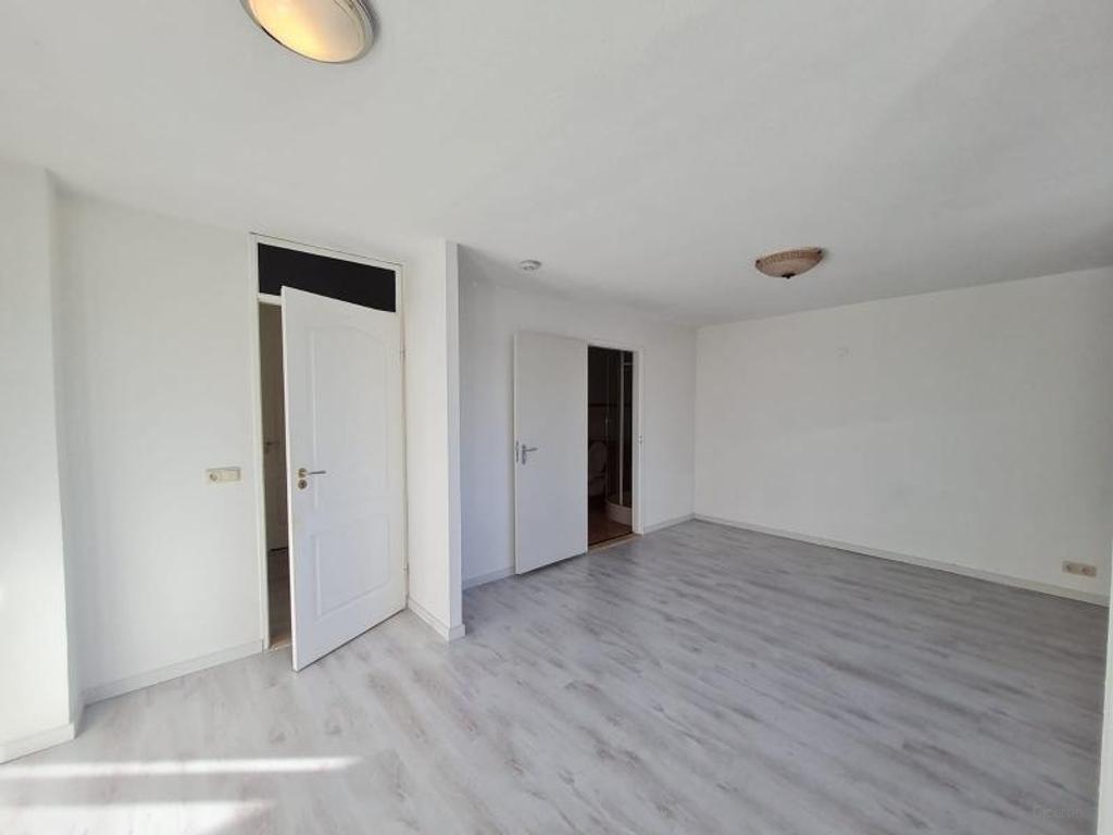 Gemeubileerde studio op de begane grond - Afbeelding 3
