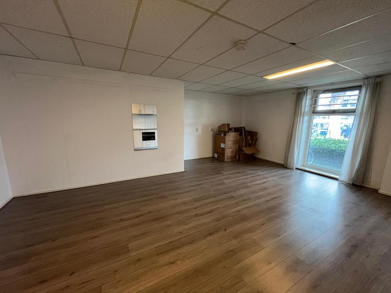 20 m² semi-studio with private kitchen - Image 5