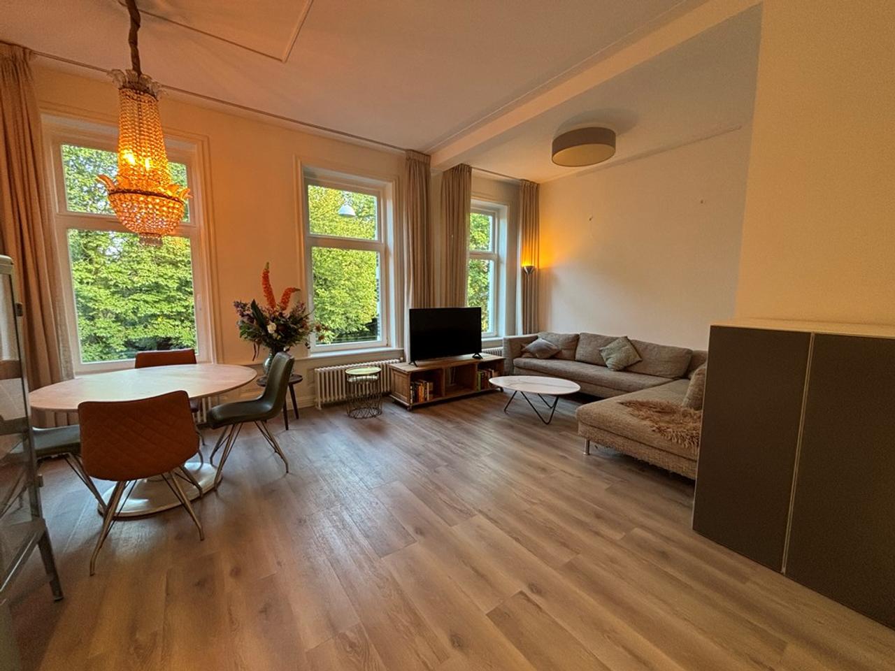 Gemeubileerd 3-kamerappartement bij Oosterpark - Afbeelding 1