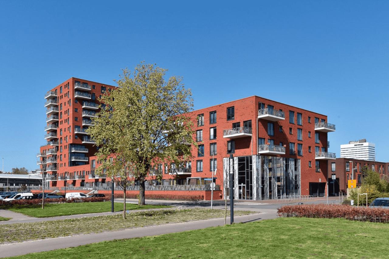 Gemeubileerd appartement met parkeerplaats - Afbeelding 1