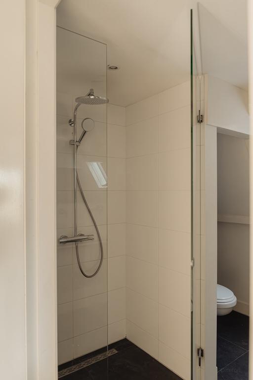Furnished Canal Apartment with 2 Bedrooms - Image 23
