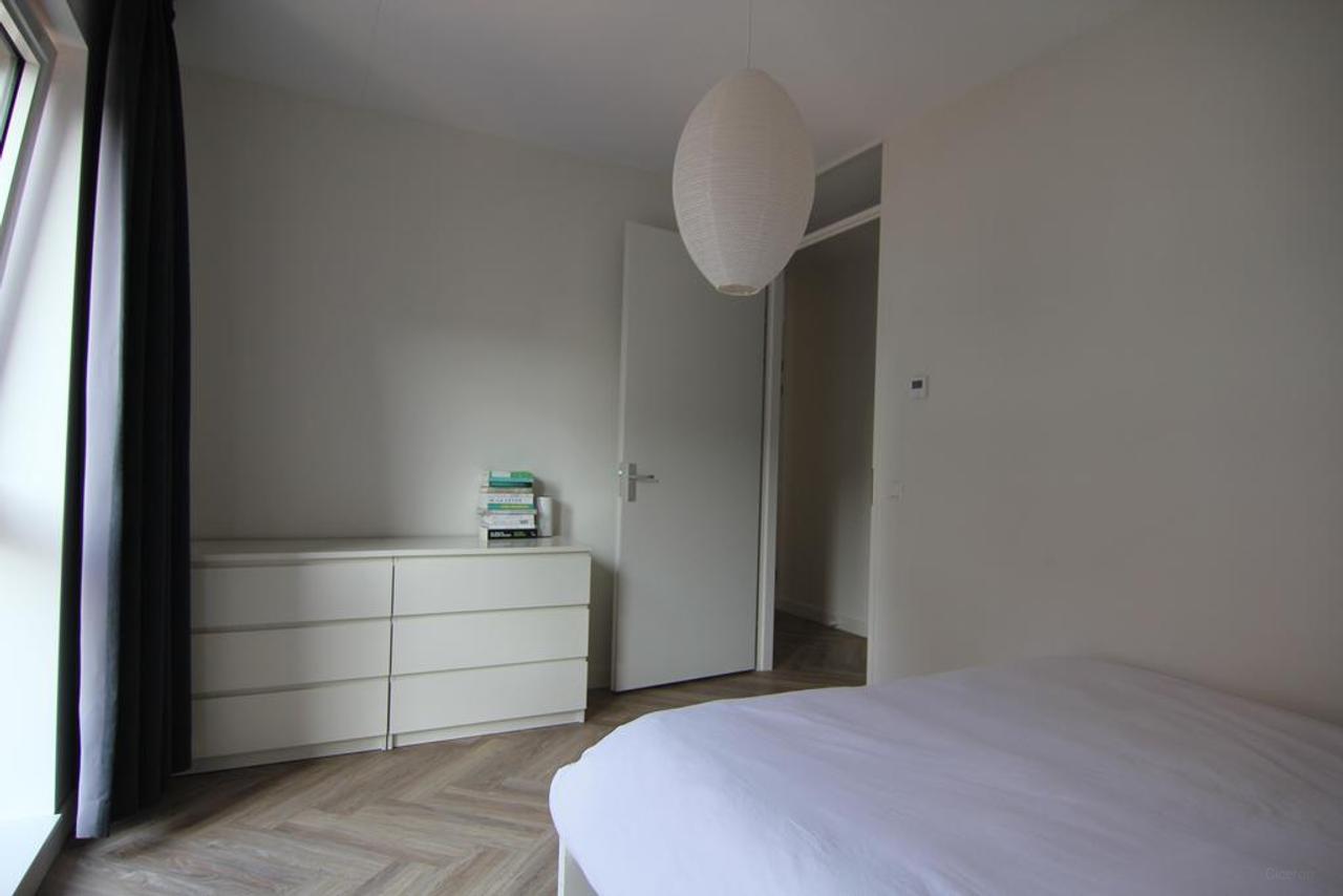Bright 3-Room Apartment with Balcony - Image 16