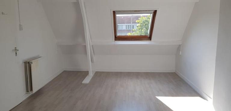 Studentenkamer van 25 m² op tweede etage - Afbeelding 3