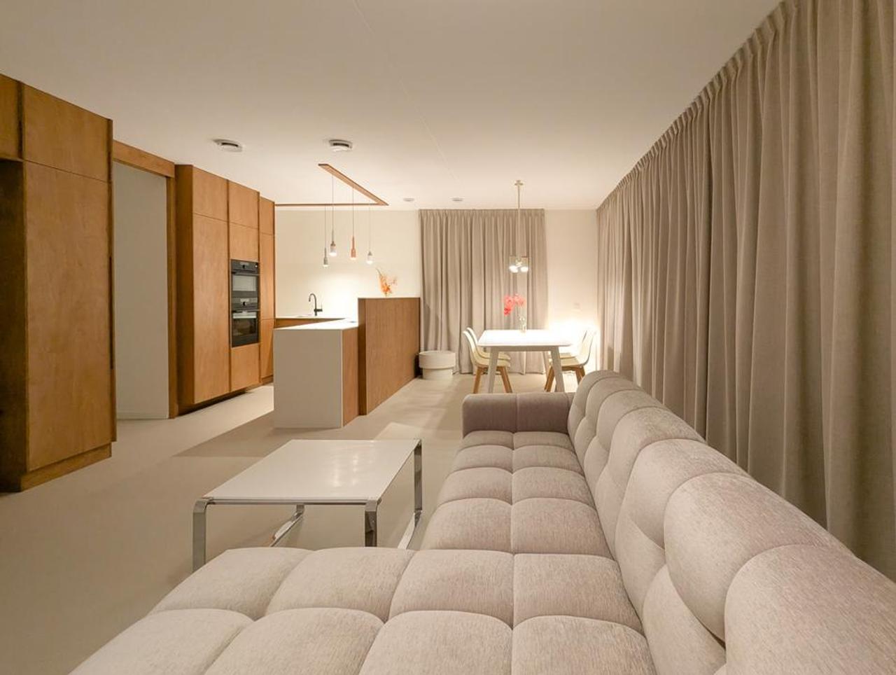 Gemeubileerd 4-kamerappartement met terras - Afbeelding 2