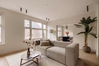 Three-room apartment in Apollobuurt