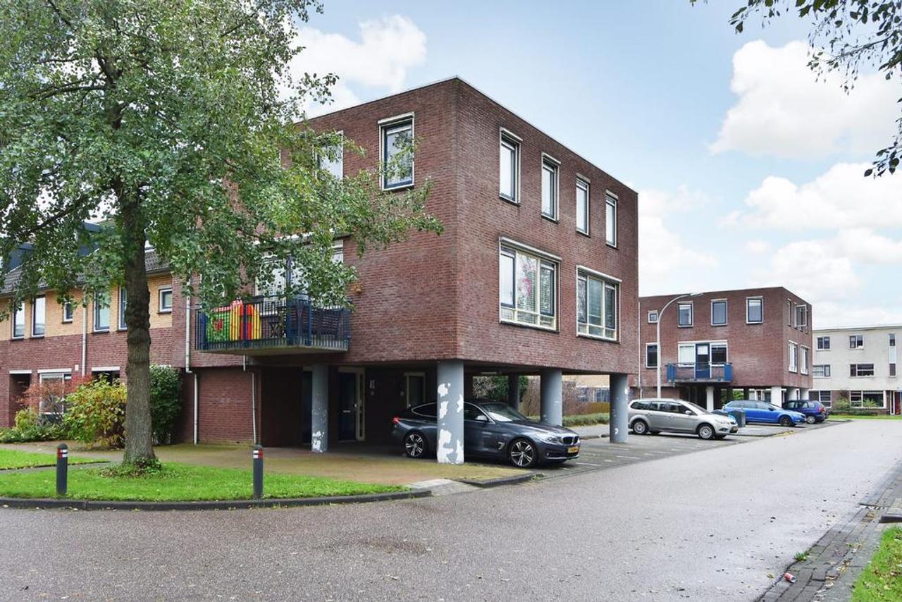 105 m² corner home with 3 bedrooms - Image 1