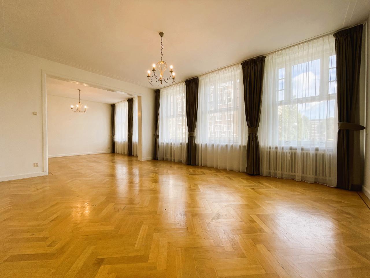 110 m² Apartment with Balcony in Apollobuurt - Image 3