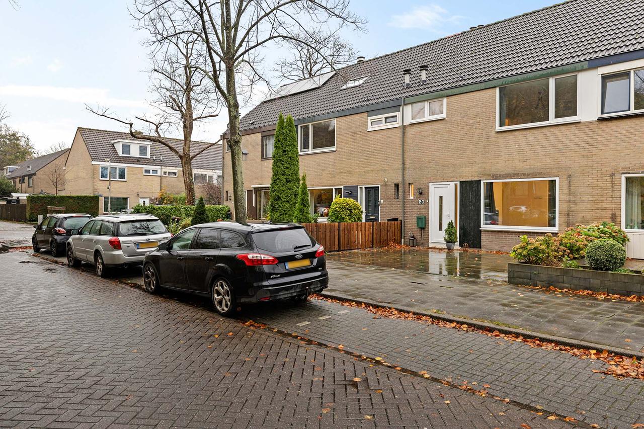 Furnished house with garden in Purmerend - Image 3