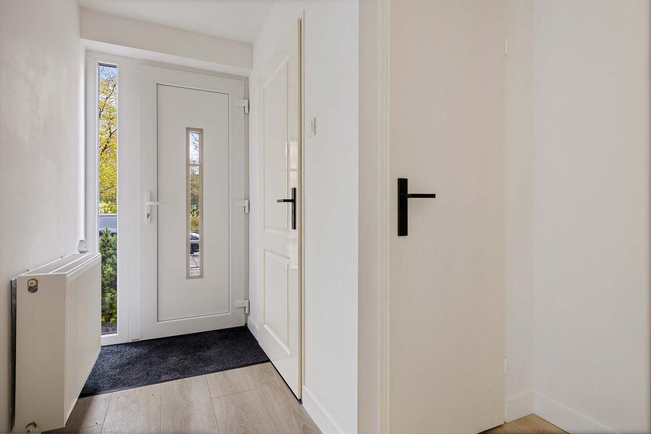 Furnished house with garden in Purmerend - Image 7