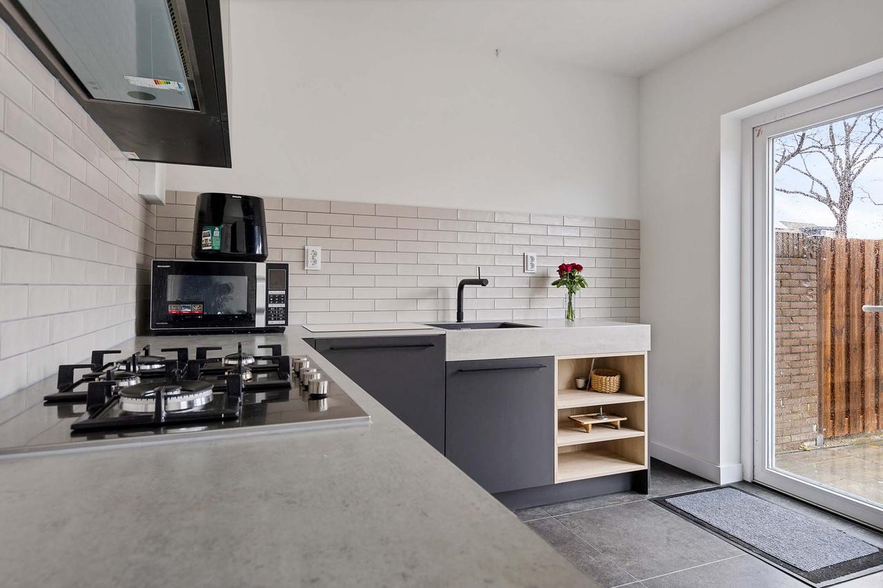 Furnished house with garden in Purmerend - Image 18