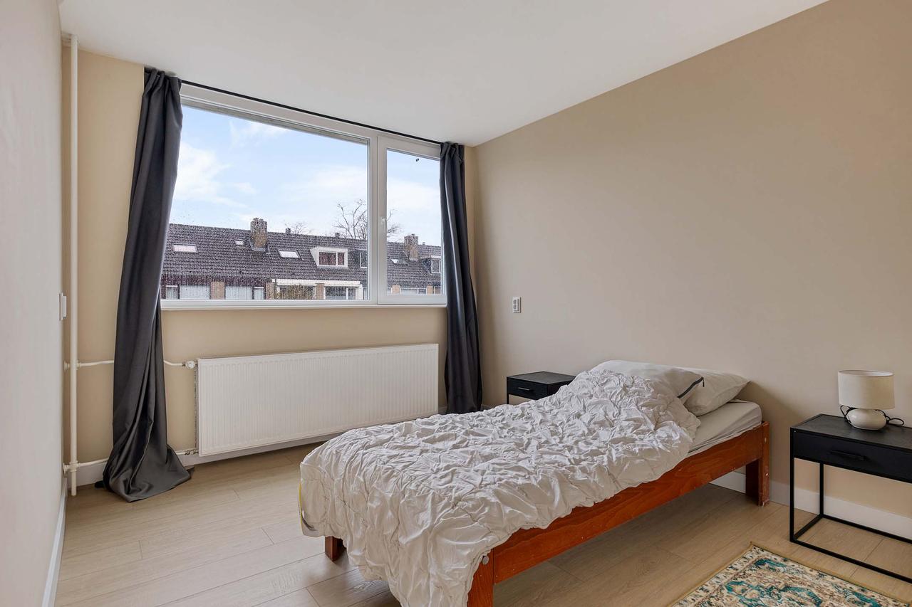 Furnished house with garden in Purmerend - Image 25