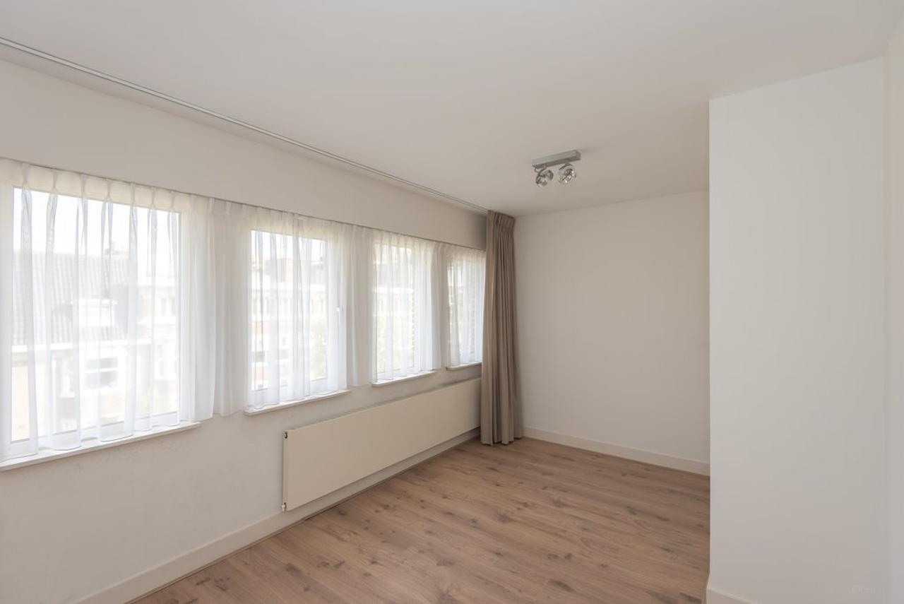 140 m² apartment with balcony in Oud-Zuid - Image 18