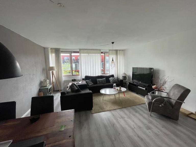 92 m² woning met dakterras en parkeerplaats - Afbeelding 3