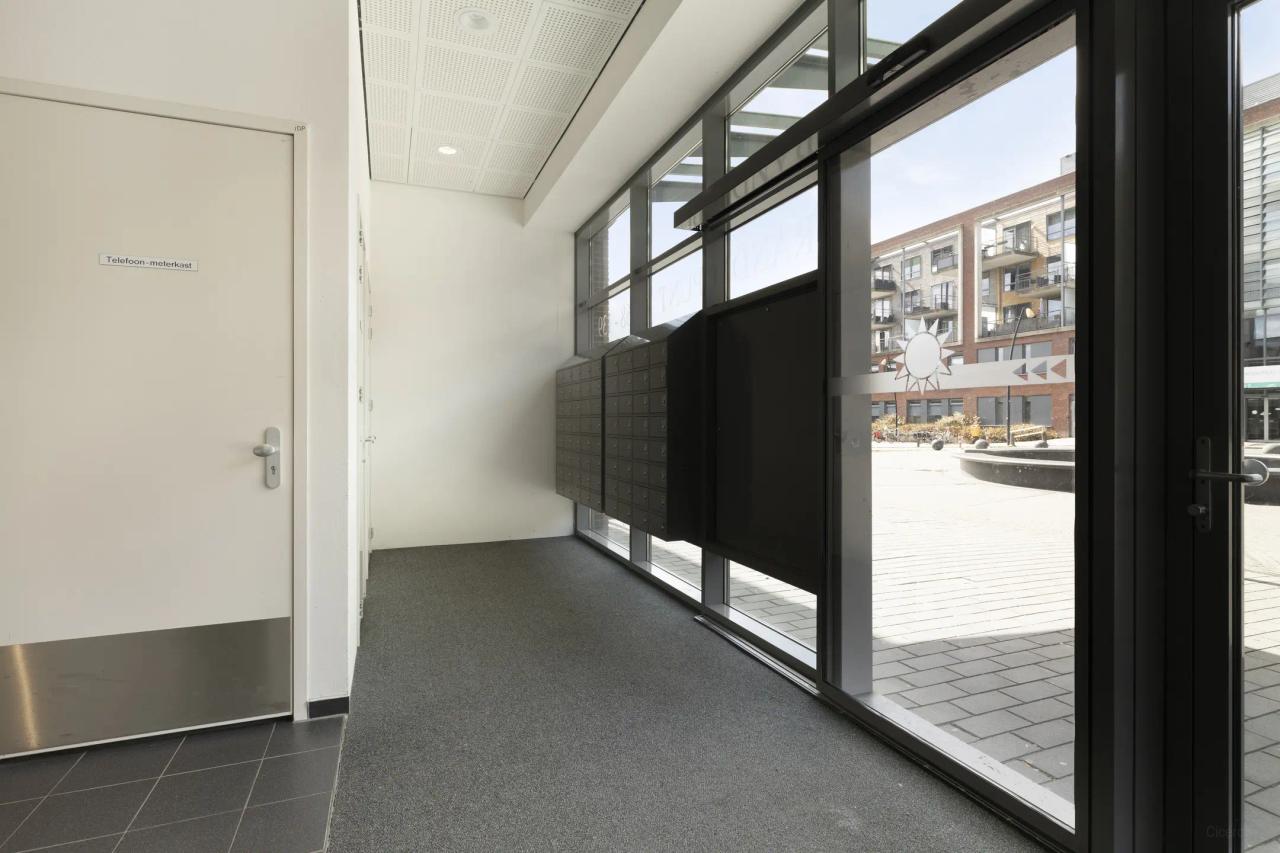 96 m² Apartment with Balcony & Parking - Image 26