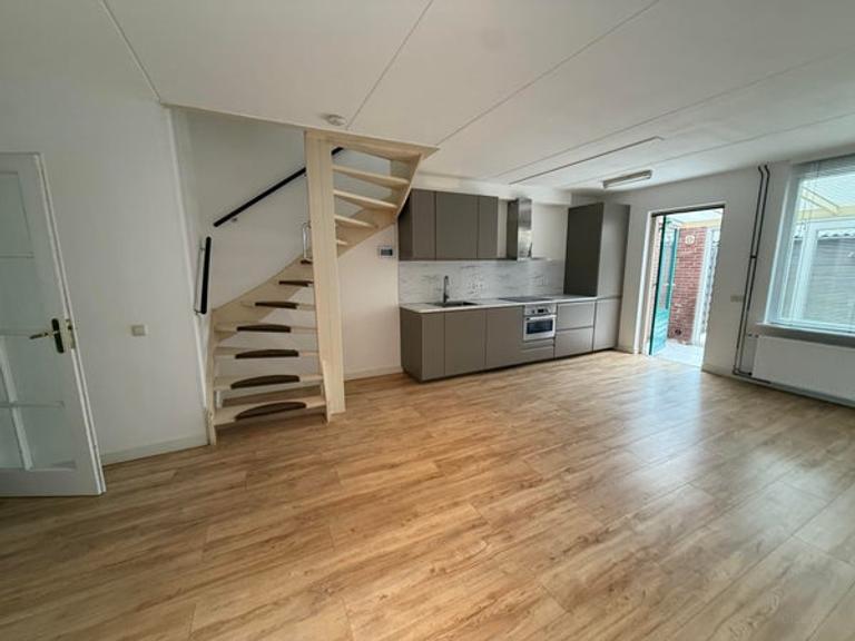 Direct beschikbaar: huis met 4 slaapkamers - Afbeelding 2