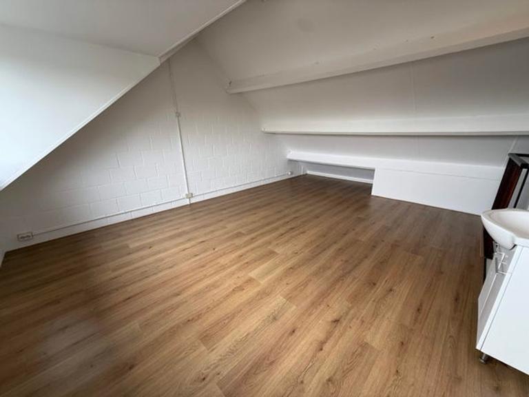 Direct beschikbaar: huis met 4 slaapkamers - Afbeelding 12