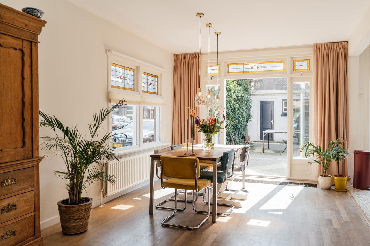 152 m² corner house with garden and garage - Image 2