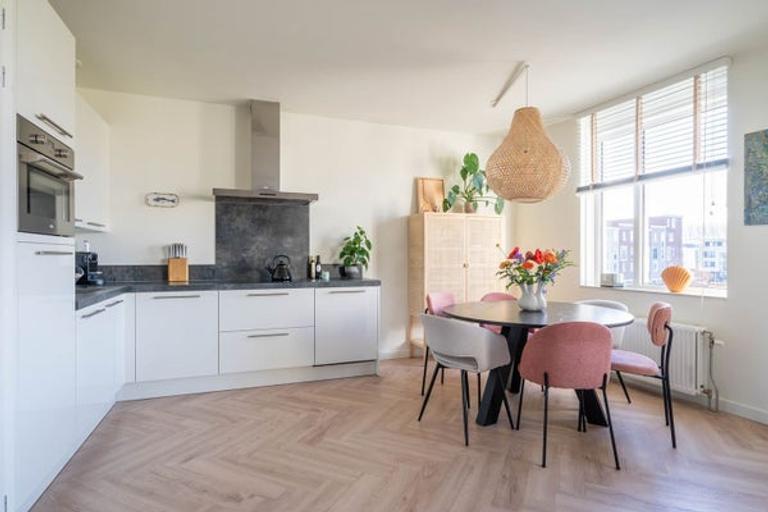 Licht 3-kamerappartement bij Almere Poort - Afbeelding 17