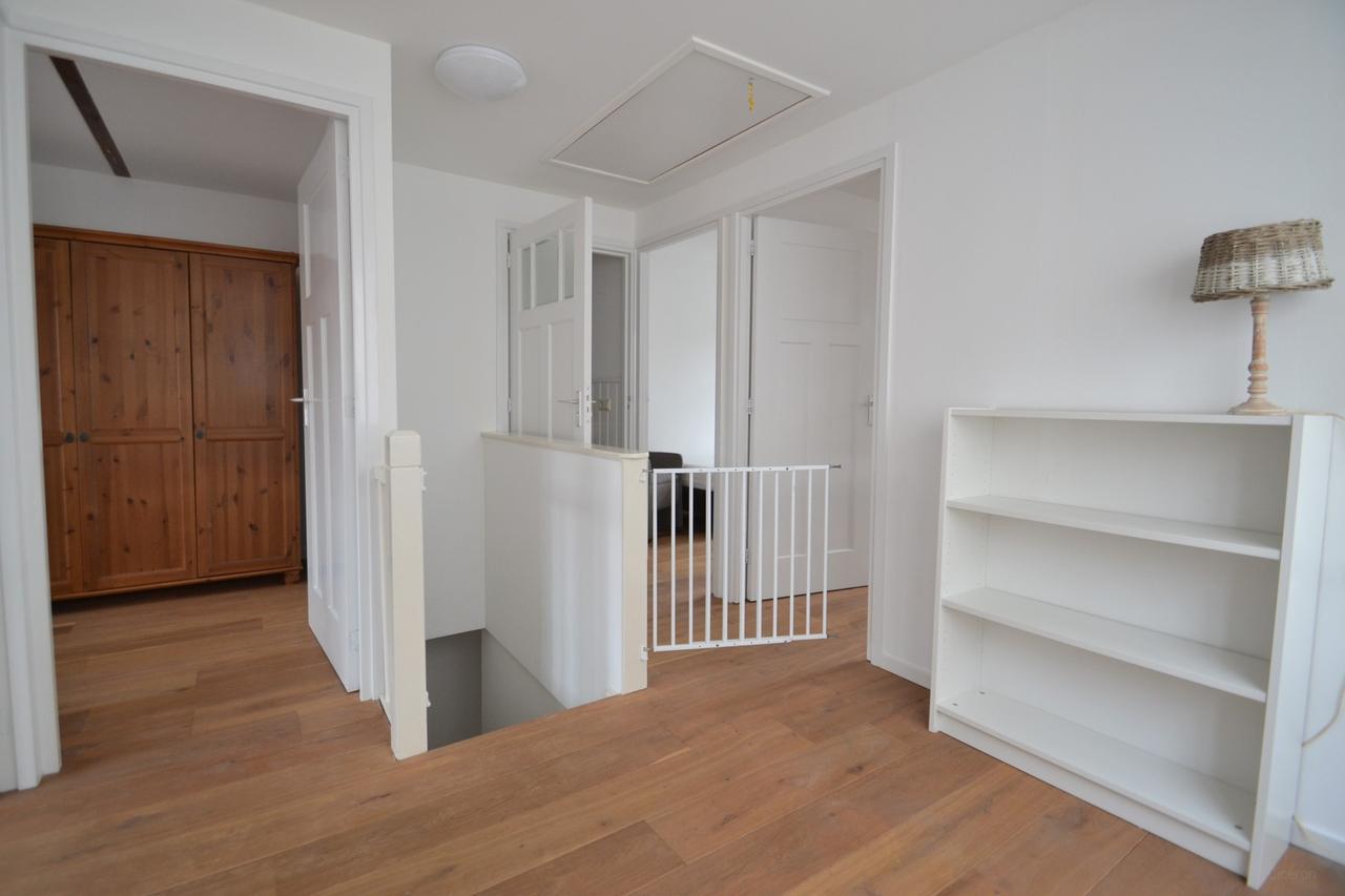 Spacious garden and four bedrooms in Katwijk - Image 12