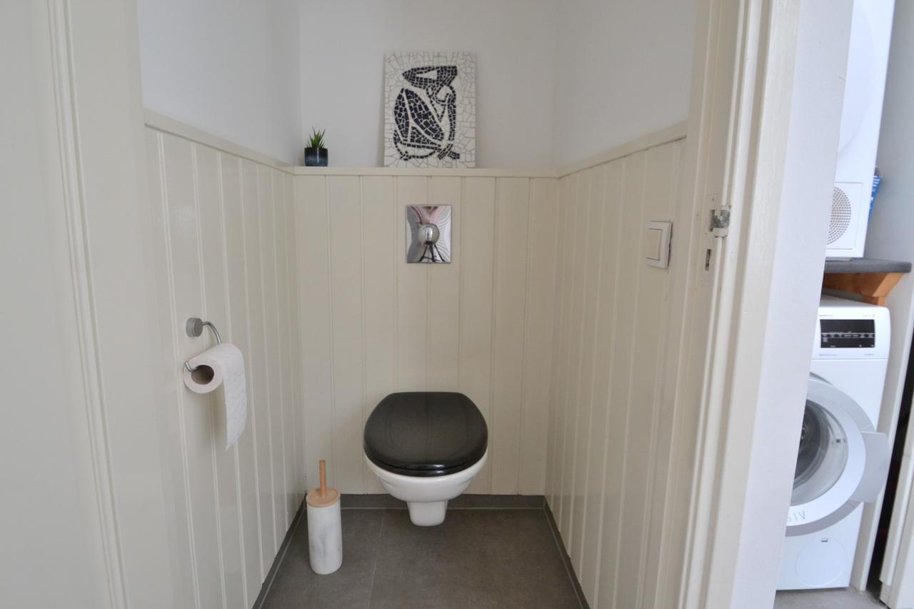 Spacious garden and four bedrooms in Katwijk - Image 17