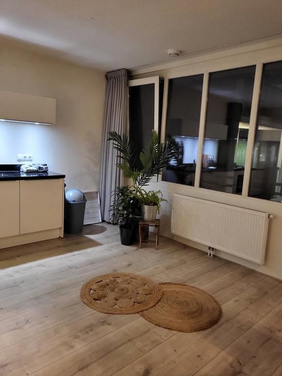 Furnished 2-bedroom apartment with balcony - Image 7