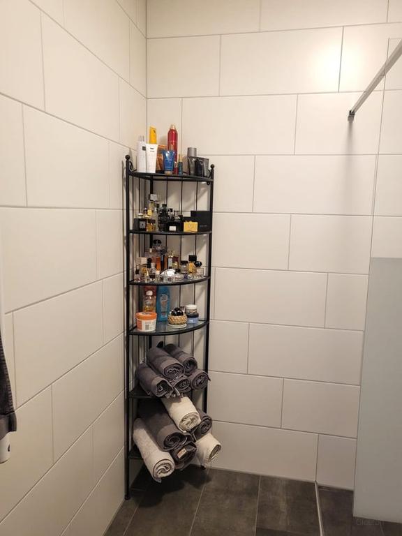 Furnished 2-bedroom apartment with balcony - Image 21