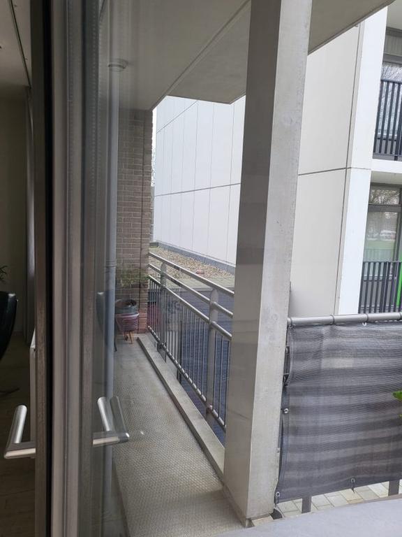 Furnished 2-bedroom apartment with balcony - Image 25