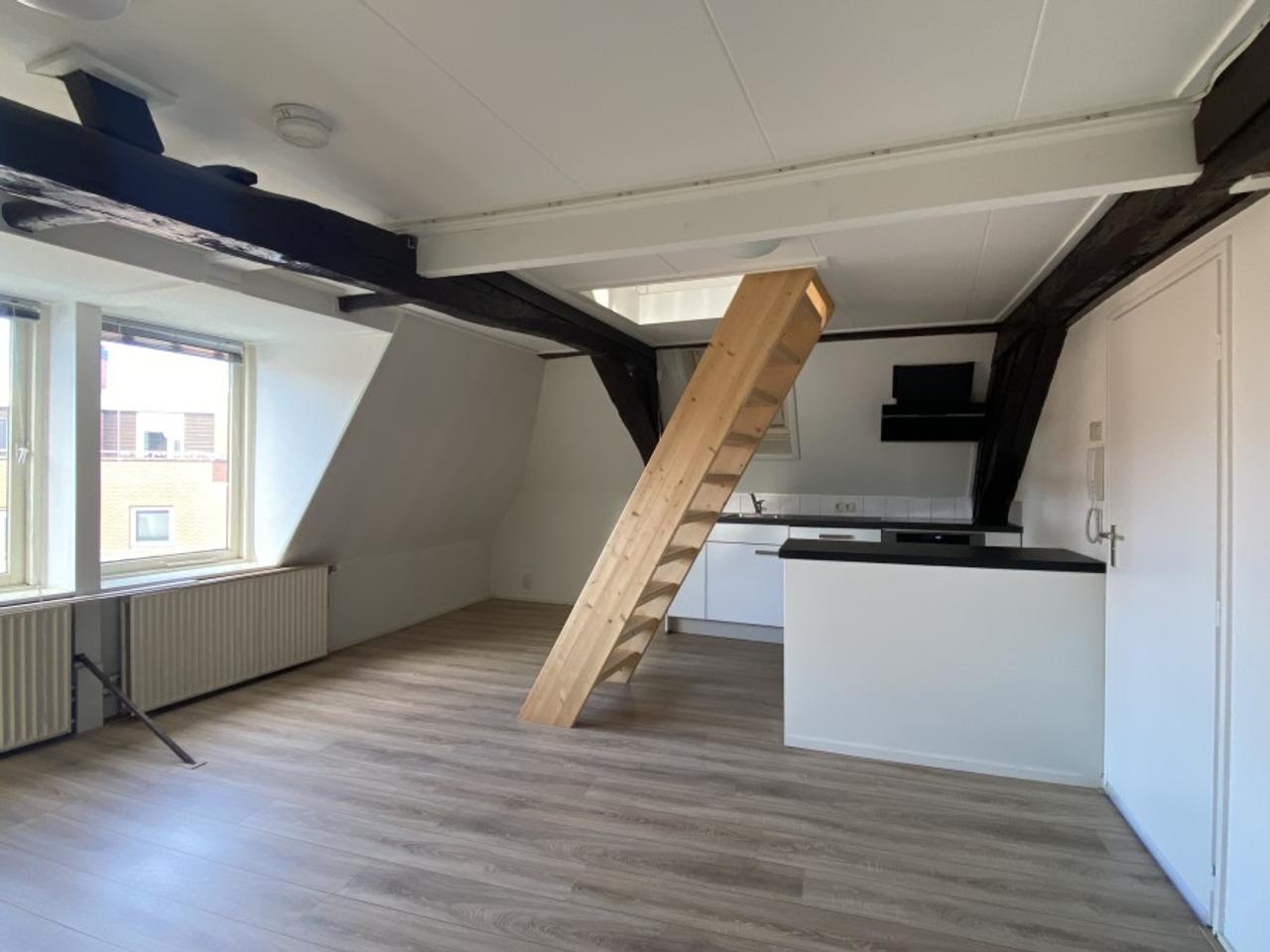 42 m² studio with mezzanine in Zutphen - Image 2