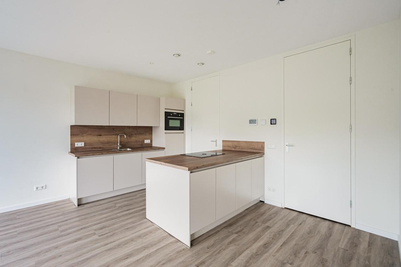 2-slaapkamerappartement met balkon in Oostenburg - Afbeelding 5