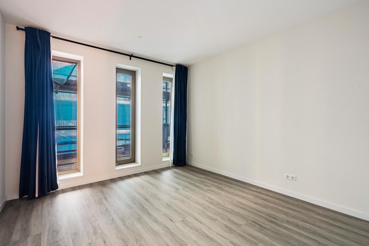 2-slaapkamerappartement met balkon in Oostenburg - Afbeelding 16