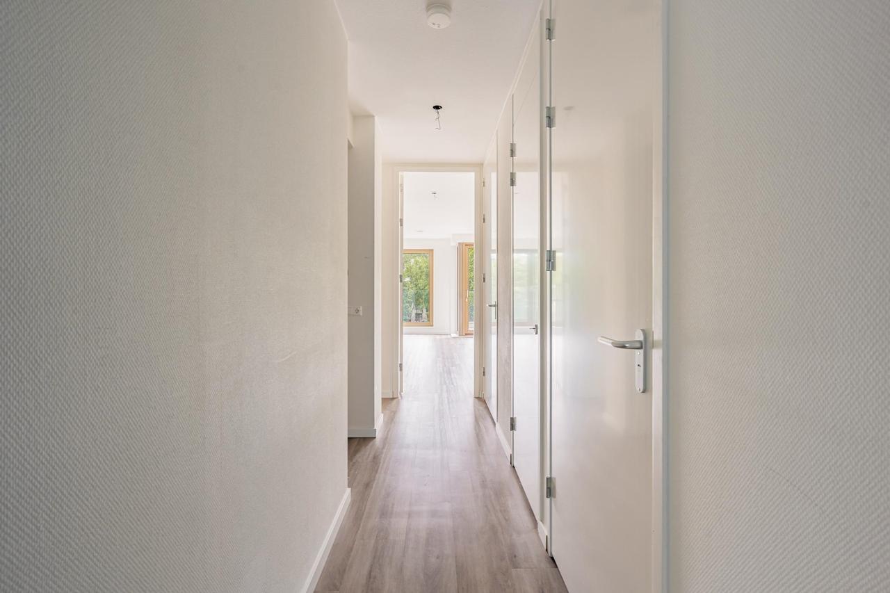2-slaapkamerappartement met balkon in Oostenburg - Afbeelding 20