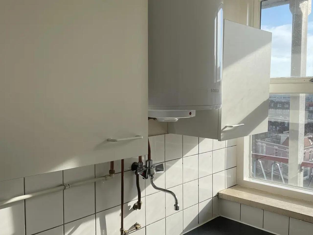 Available now: 3-room apartment near Zuidplein - Image 18